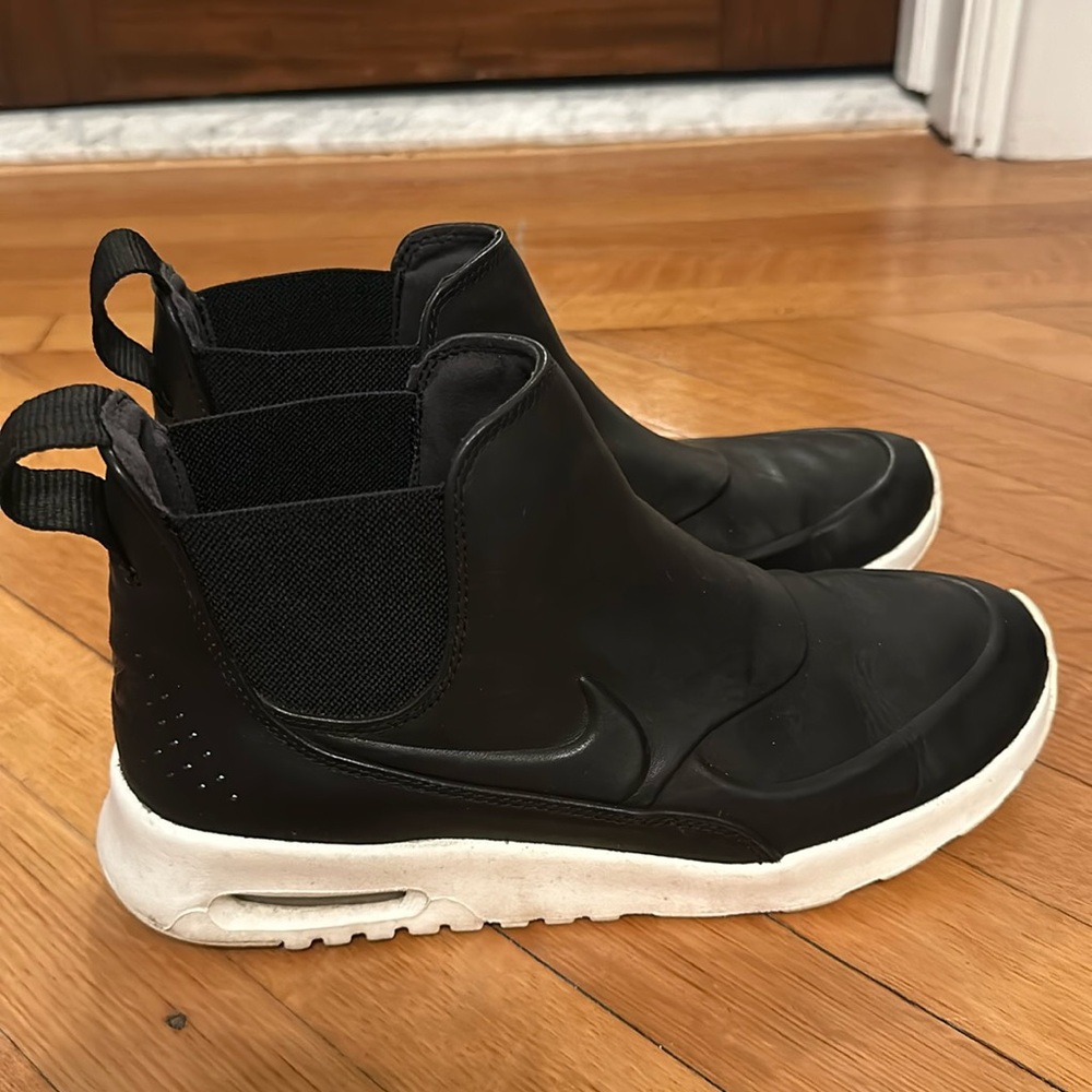 Nike Air Max Thea Mid